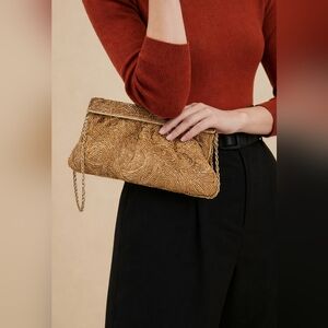 La Regale Cora Golden Fully Beaded Pouch Chain Shoulder Chain Clutch